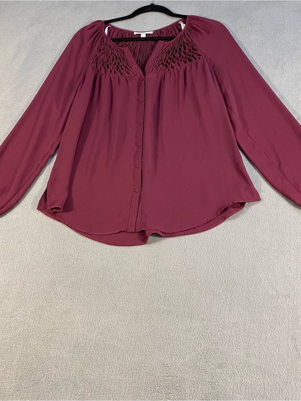 Pale Sky Petite Women’s Button-Front Smocked Yoke Blouse in Burgundy, size PM